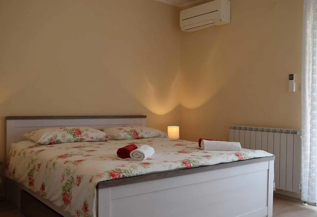 Guesthouse Marko-1