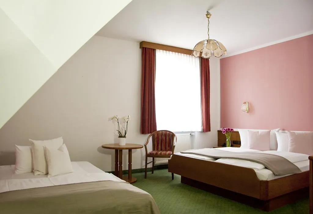 Stadthotel Erding-1