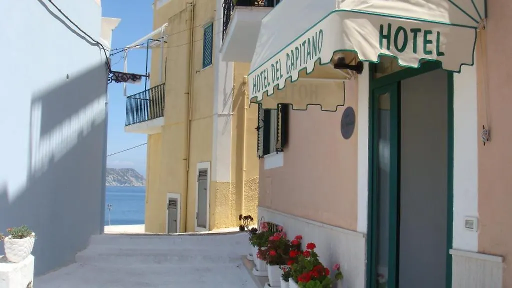 Hotel Del Capitano-1