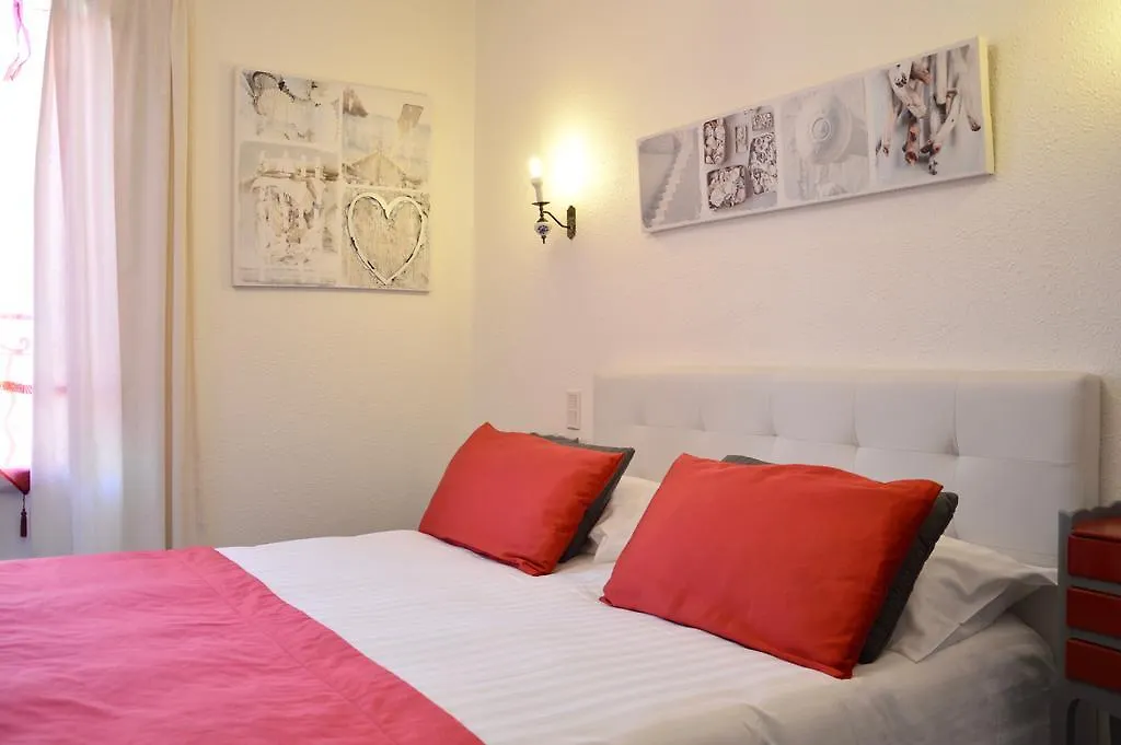 Hotel Les Acacias-1