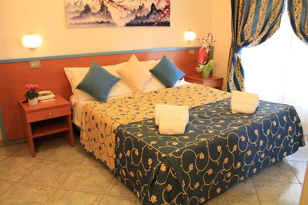 Hotel Paradise-1