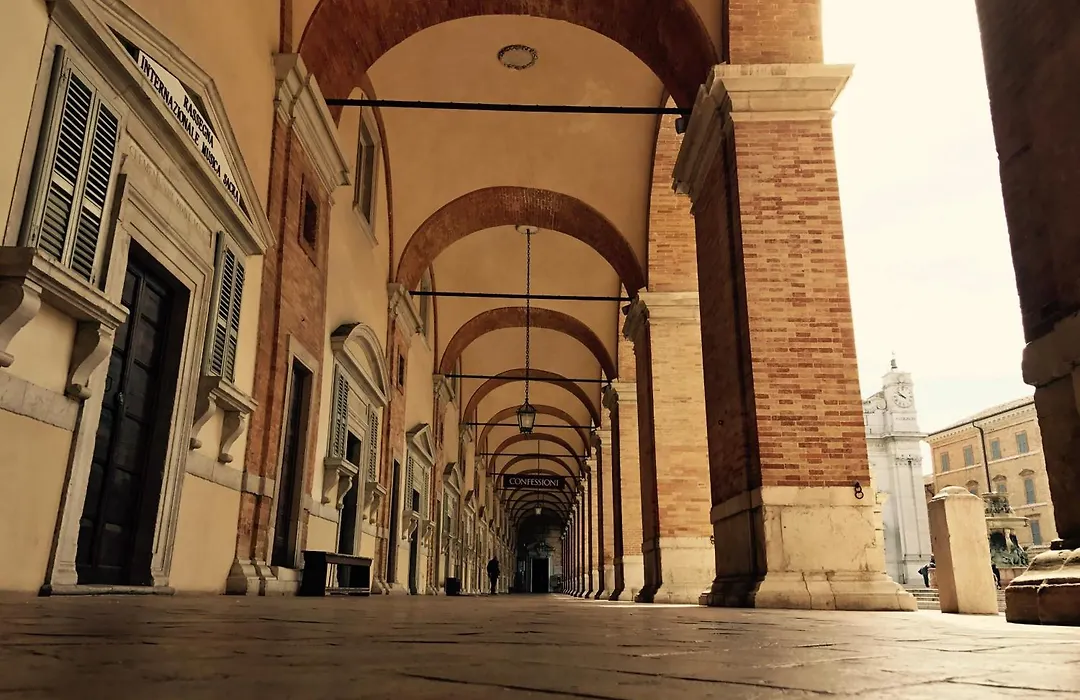Hotel Pellegrino E Pace-1