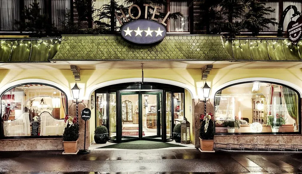 Hotel Schrofenstein-1