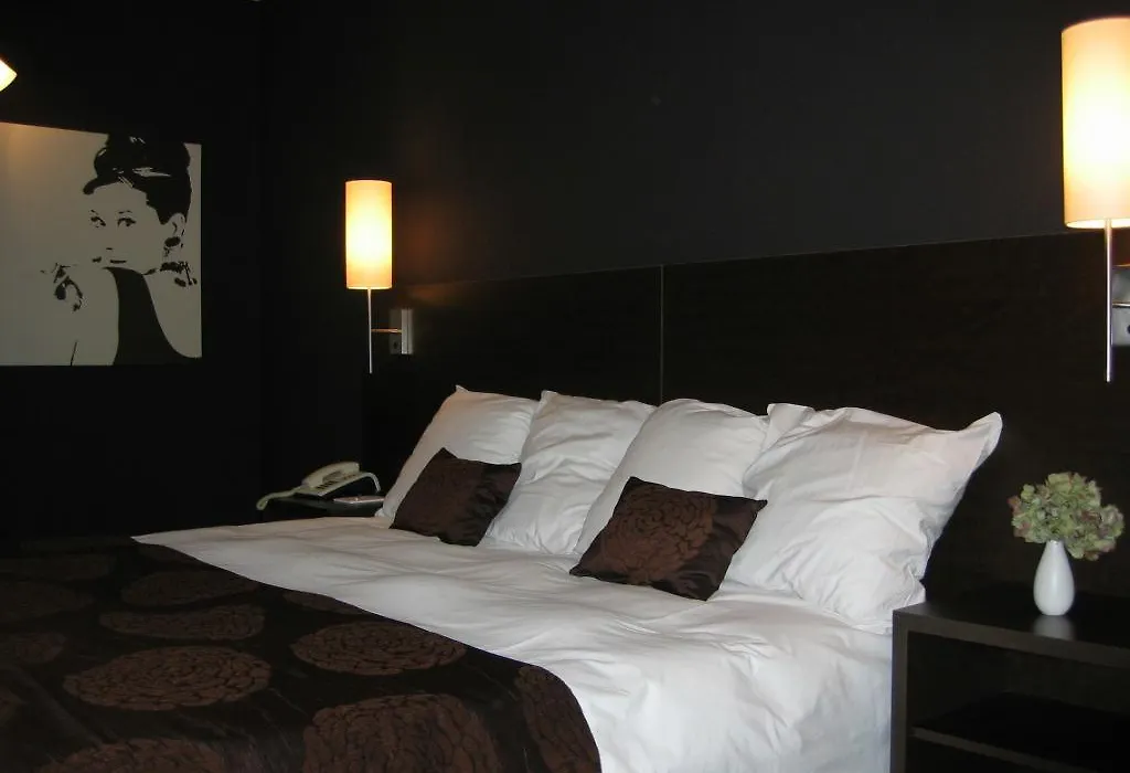 B-Aparthotel Moretus-1