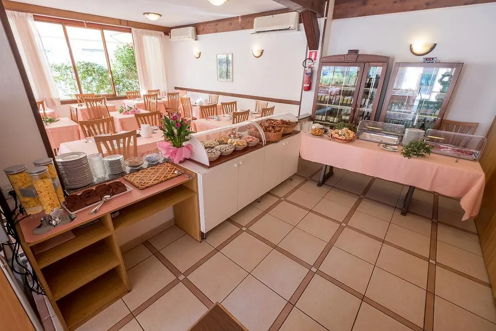 Hotel Lilly-1