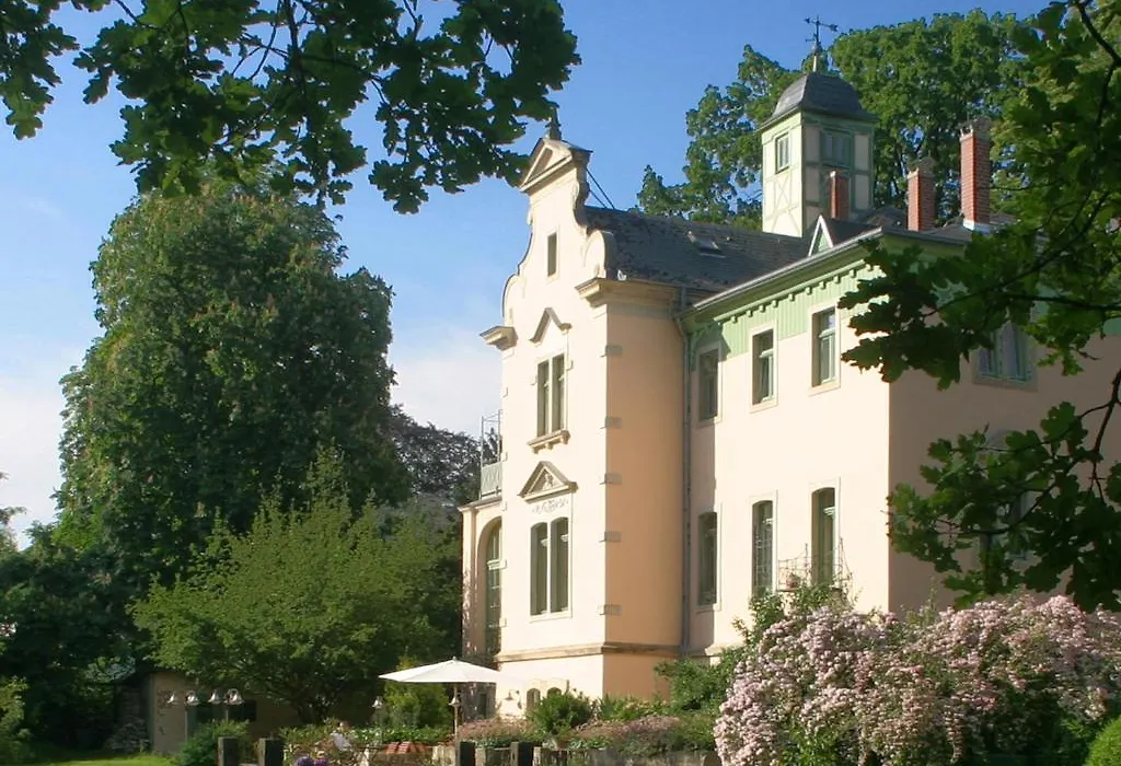 Therese-Malten-Villa-1