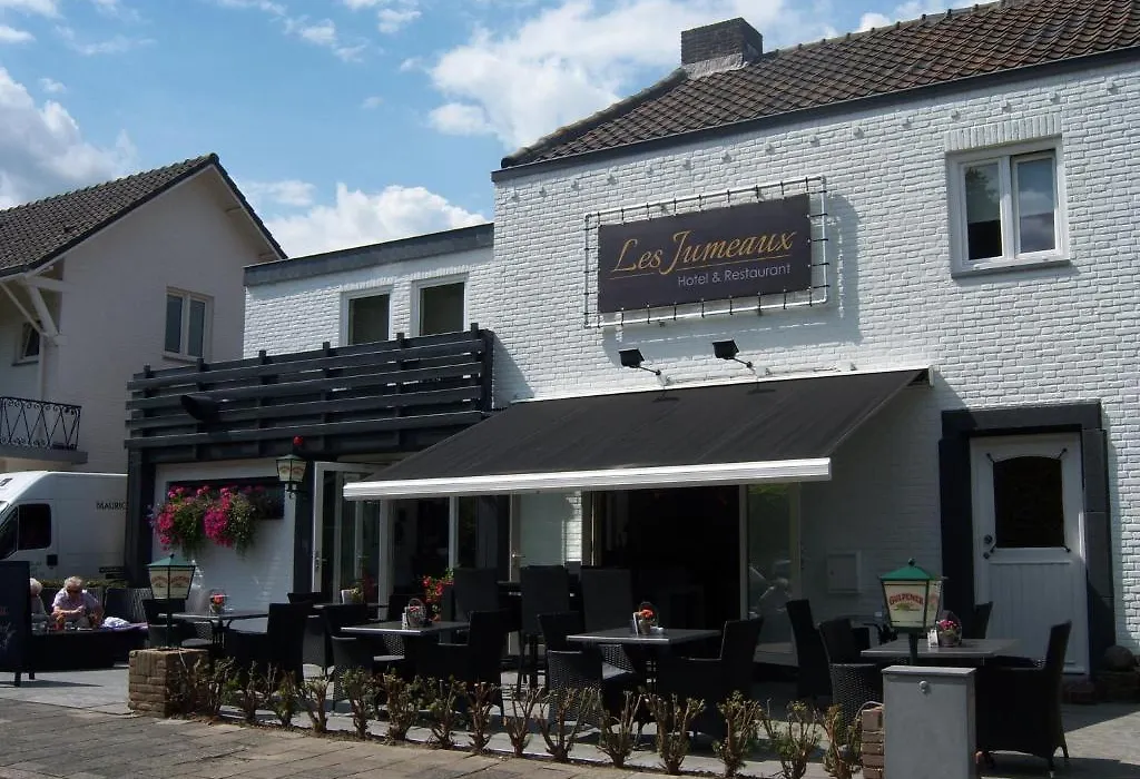 Hotel Restaurant Les Jumeaux-1
