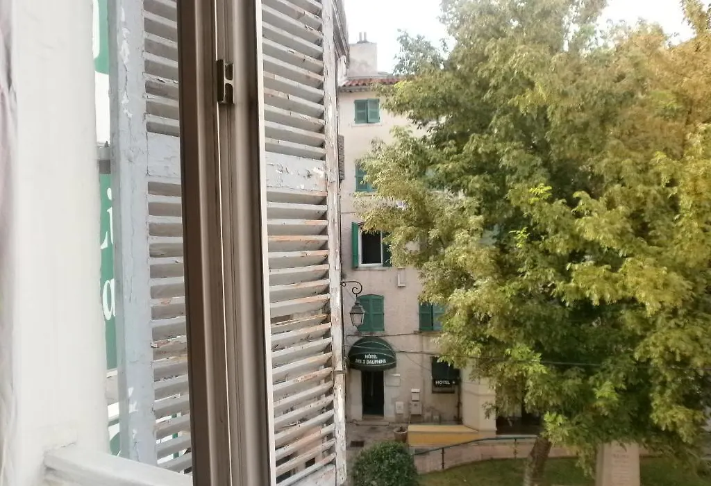 Little Palace-1