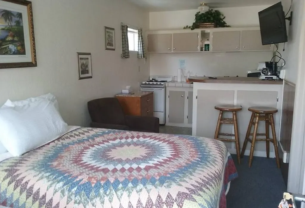 Bishop Village Motel-1