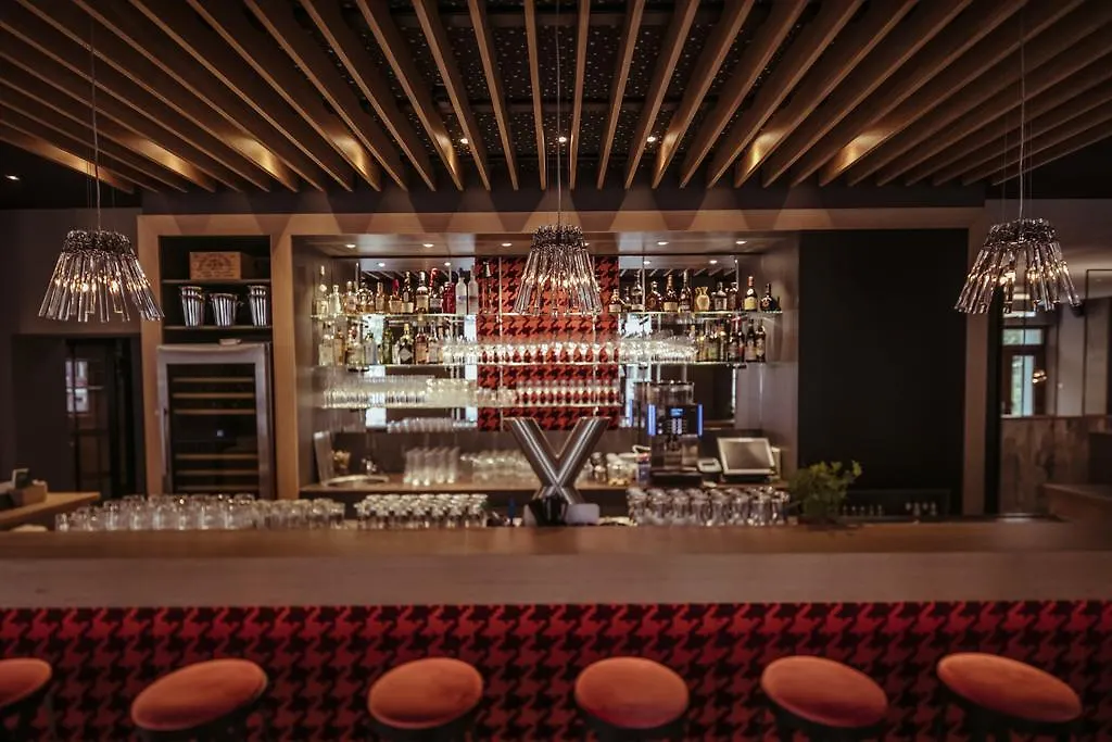 Alexxanders Hotel & Boardinghouse, Restaurant-1