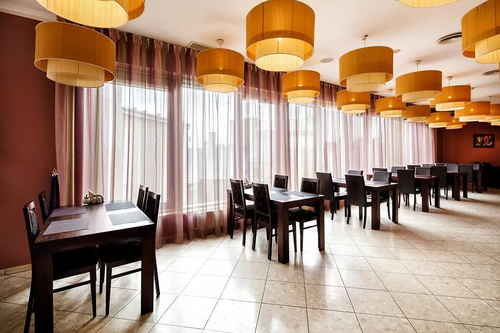 City Hotel Teater-1