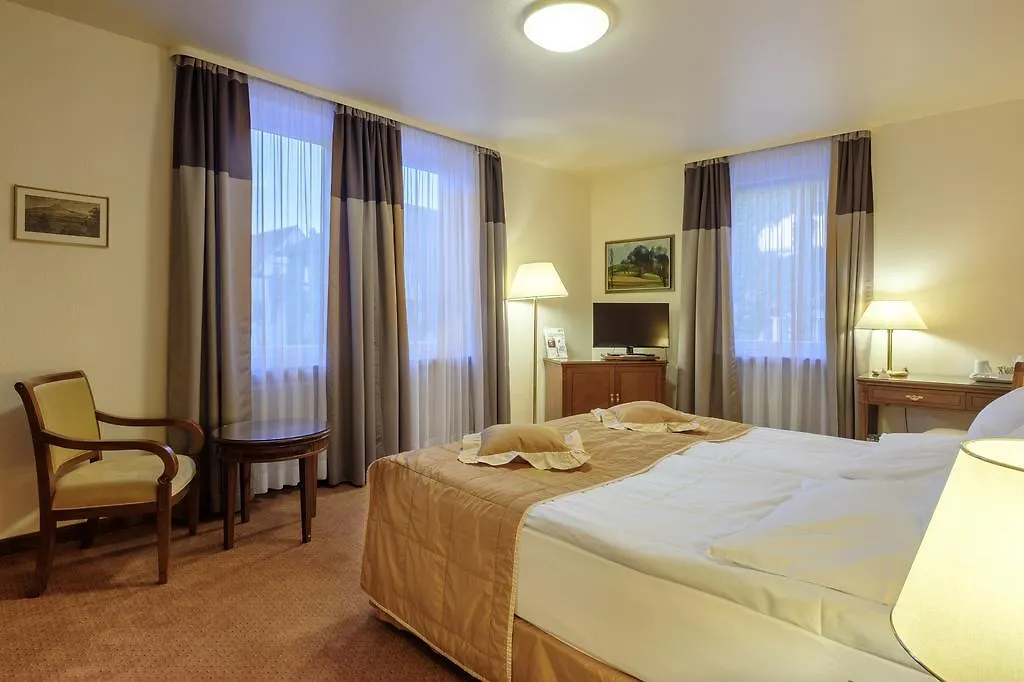Hotel Hohenstaufen-1