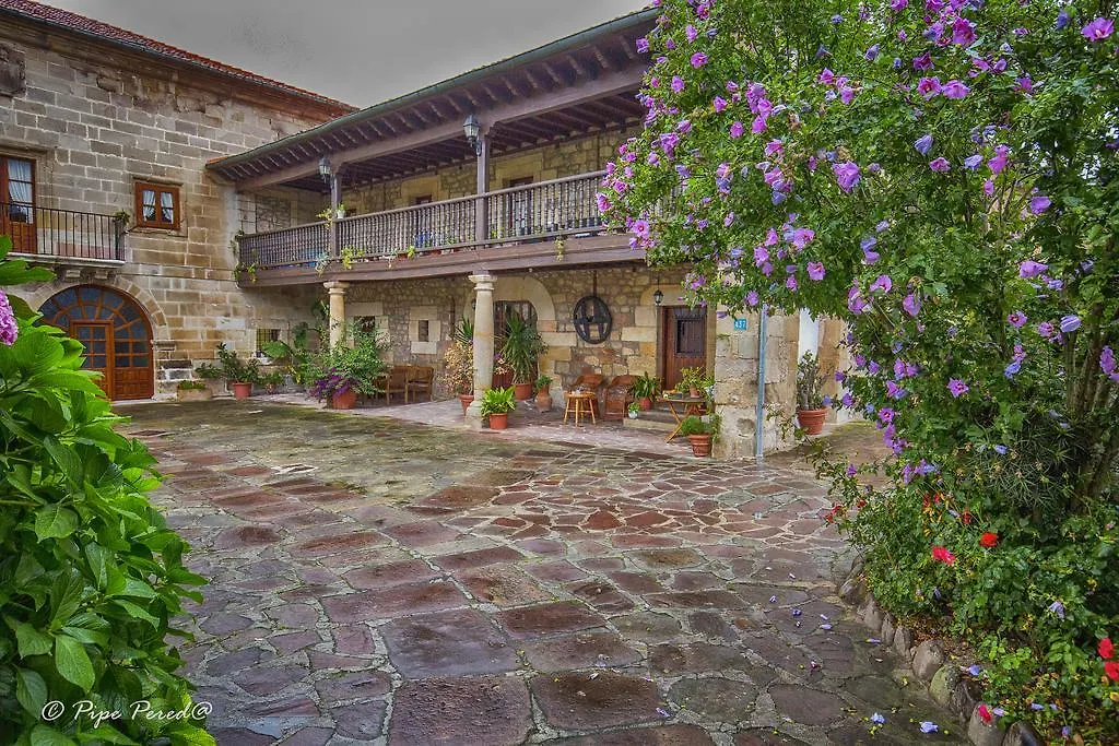 Casa Velarde-1