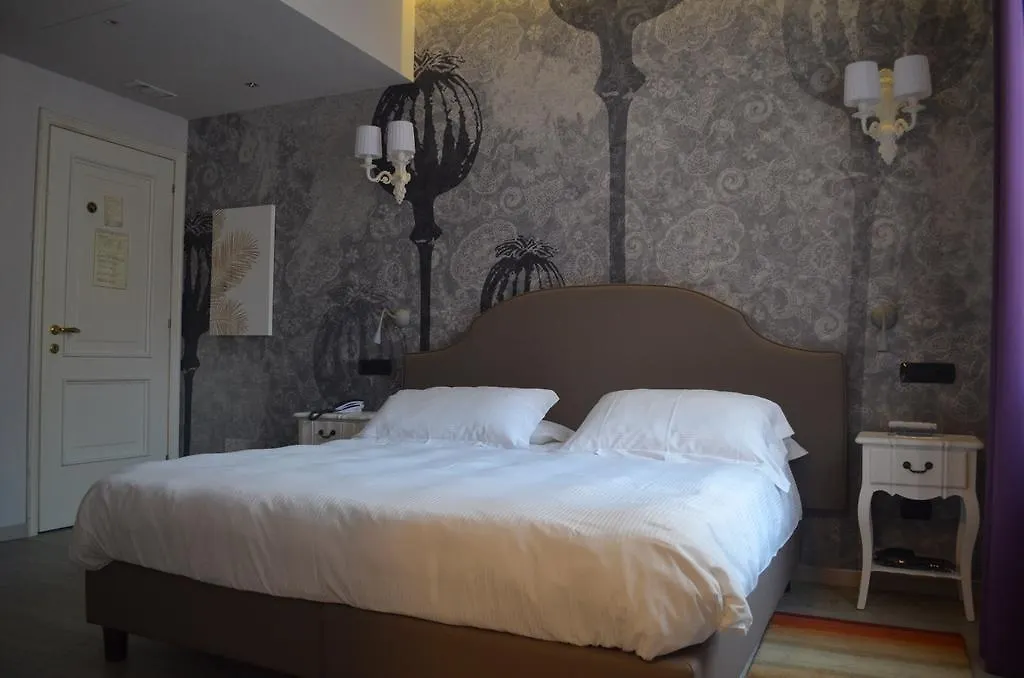 Hotel Moderno-1