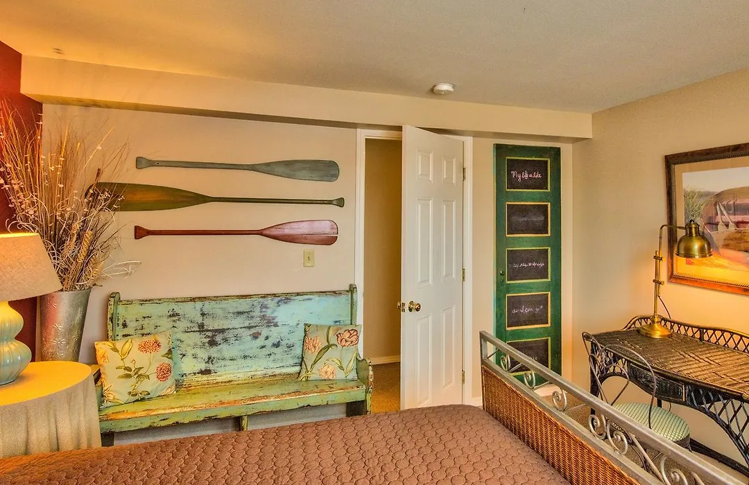 Sandy Cove Inn-1