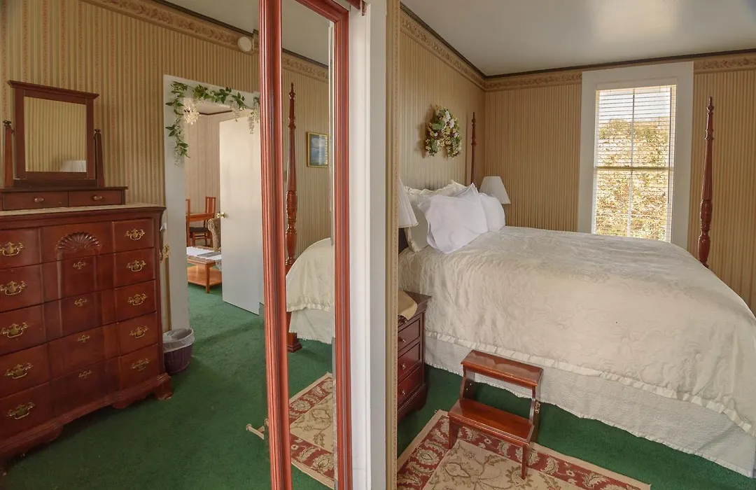 Nicholson House Inn & Spa-1