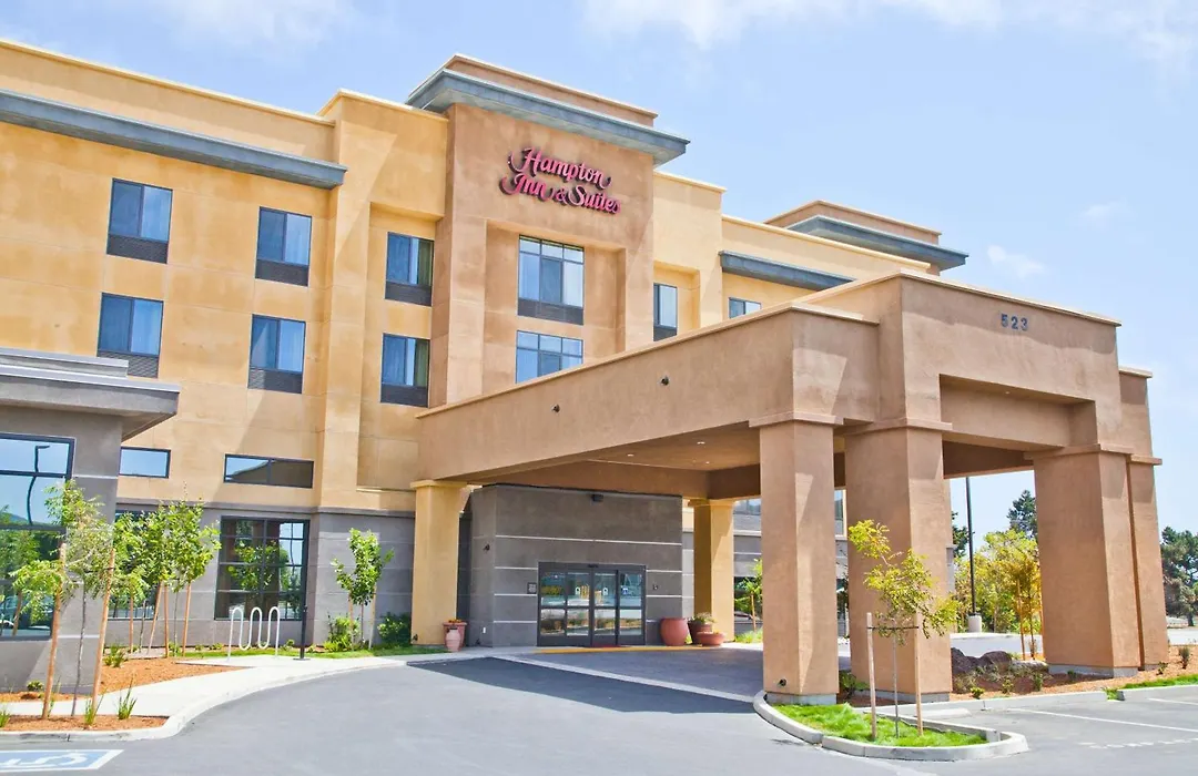 Hampton Inn & Suites Salinas-1