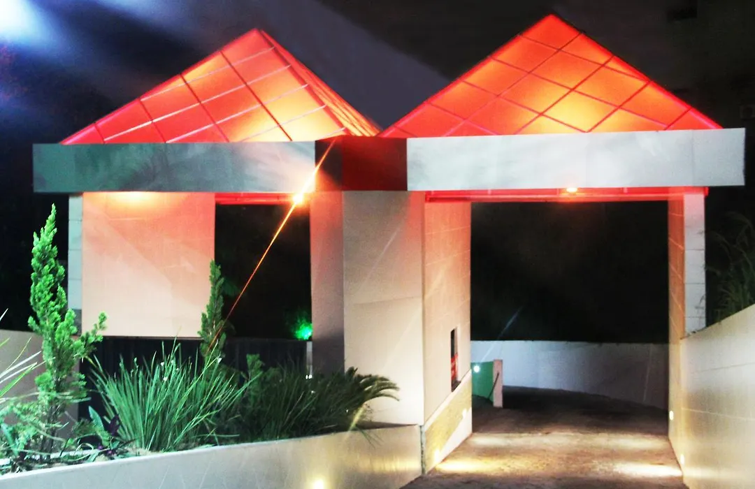 Dom Suites Motel (Adults Only)-1