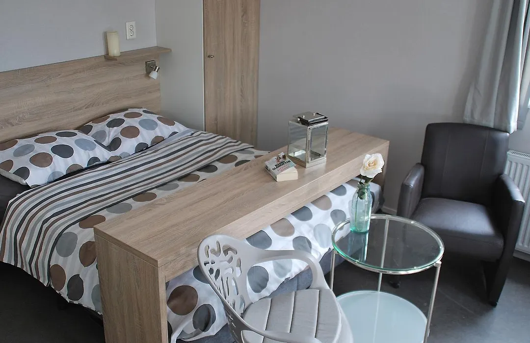 Hotel Chalets Middelburg-1