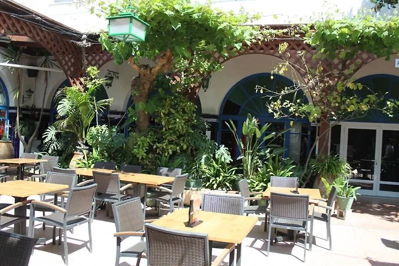 Hotel Rovira-1
