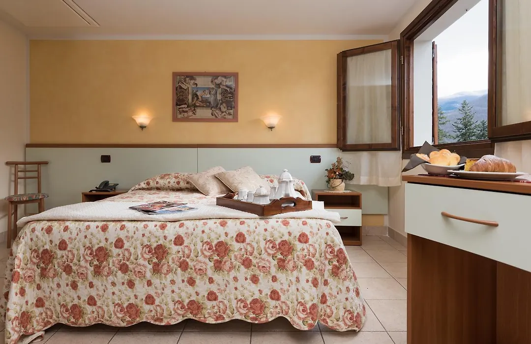 Hotel Pineta-1