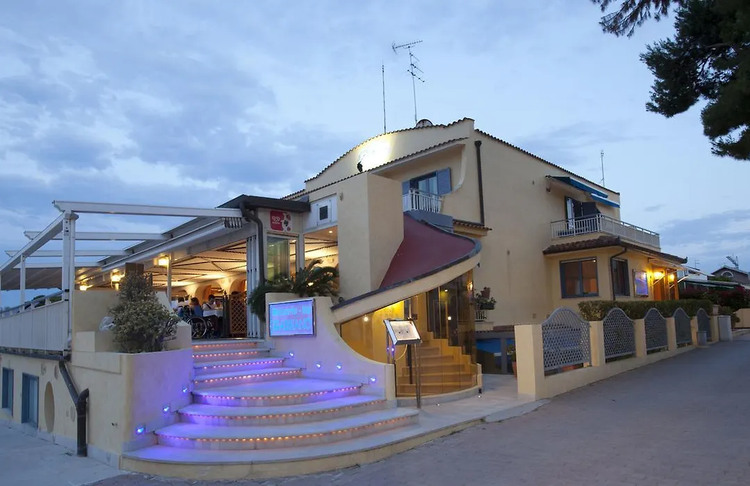 Hotel Gabbiano-1