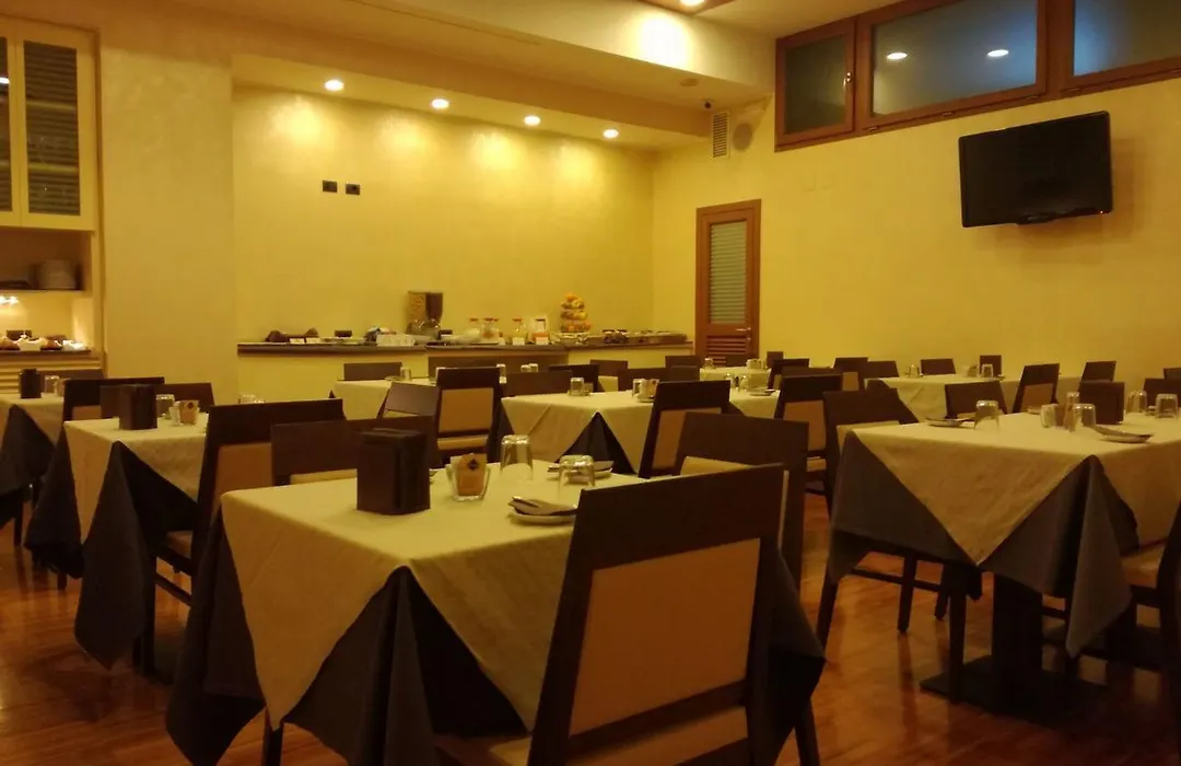 Hotel Moderno-1