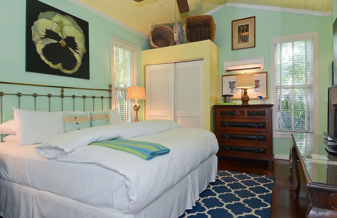 Pineapple Point Guesthouse & Resort - Gay Men'S Resort-1