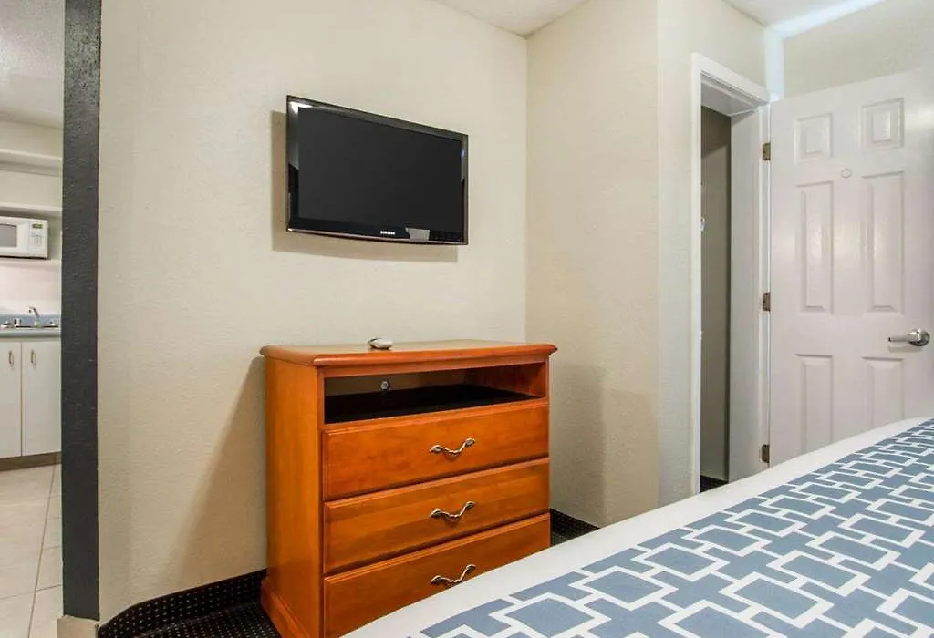 Suburban Extended Stay Hilton Head-1