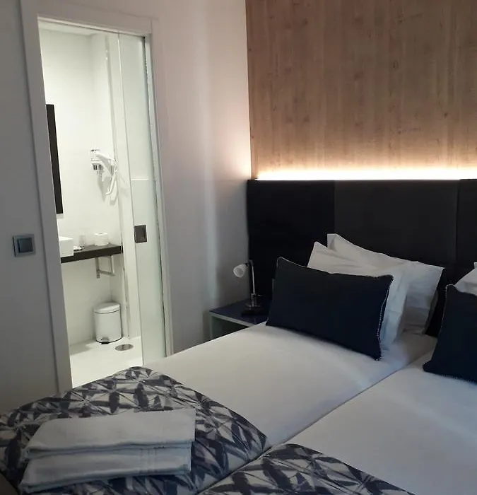 Hotel Residencial Caravela-1