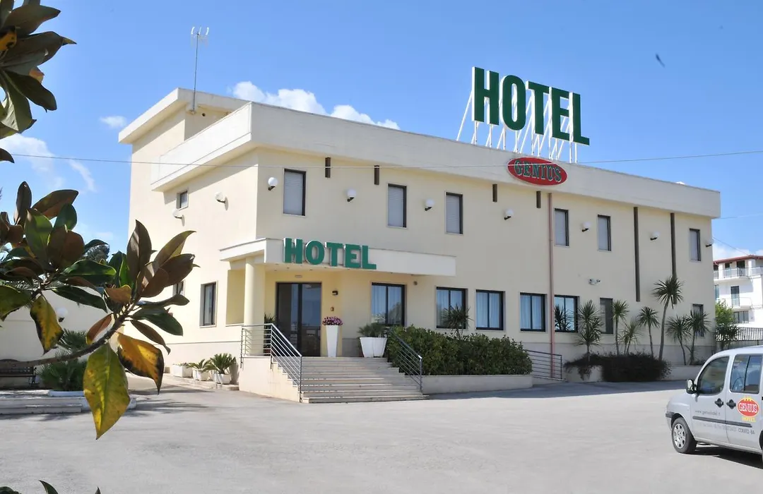 Hotel Genius-1