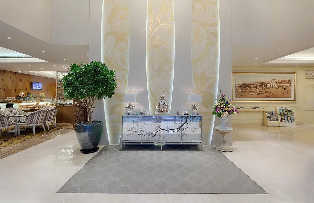 Grand Silverland Hotel-1