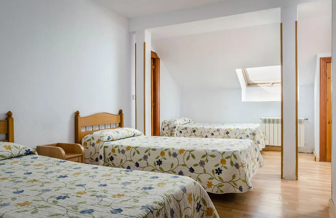 Hotel Surfances-1