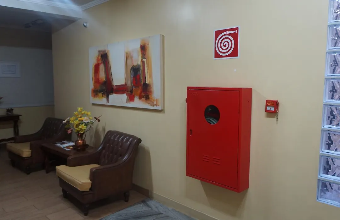 Rhud'S Hotel-1
