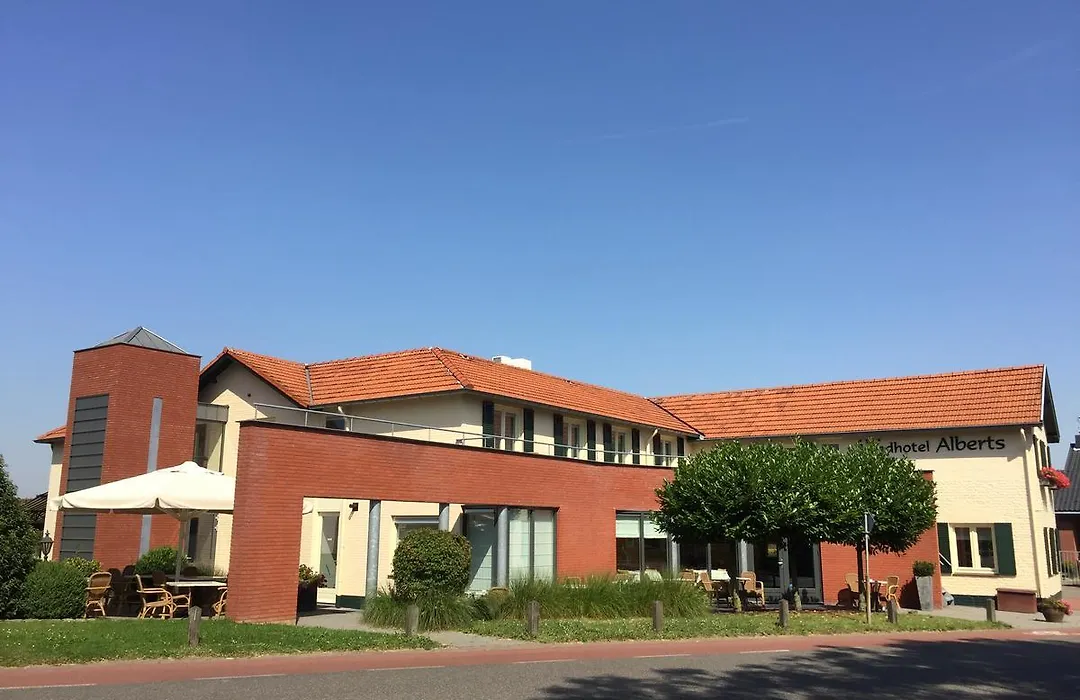 Landhotel Alberts-1