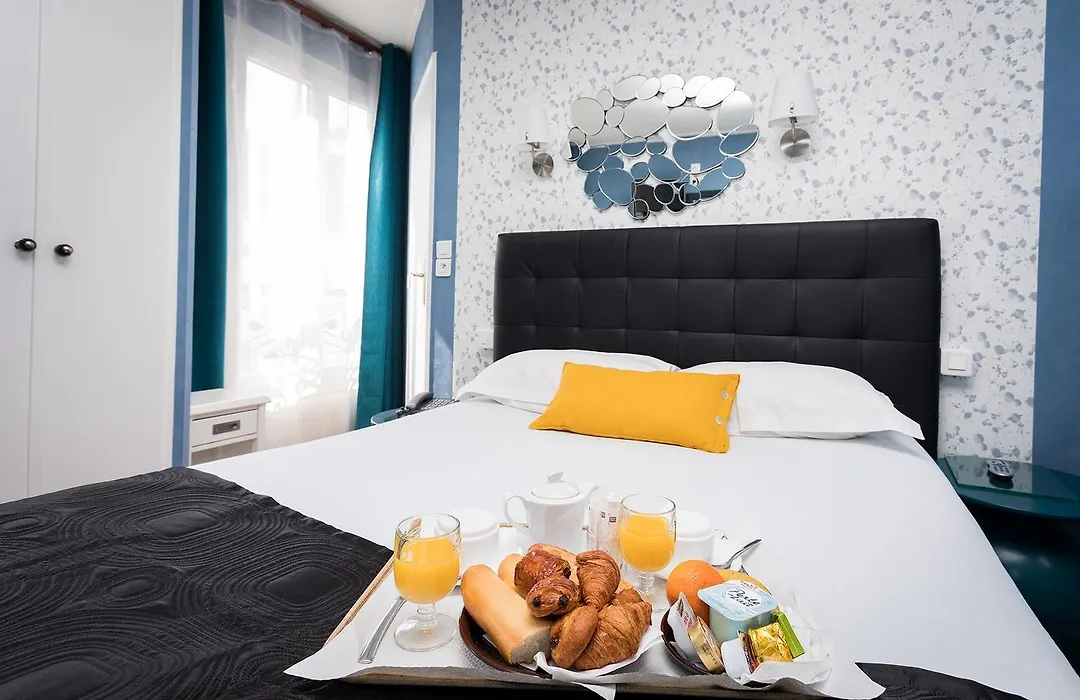 Hotel Paris Voltaire-1