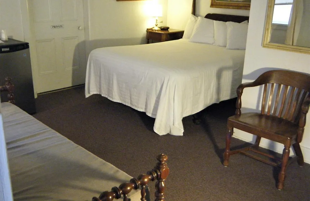 Harbor Haus Inn & Suites-1