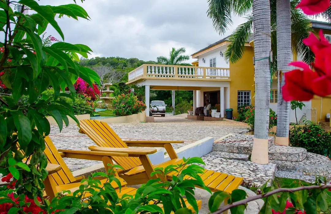 Emerald View Resort Villa-1