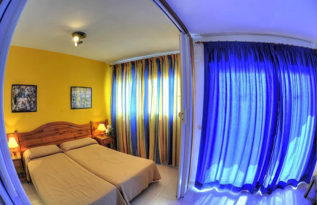 Apartamentos La Mirage-1