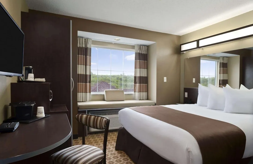 Sonesta Essential Fairmont-1