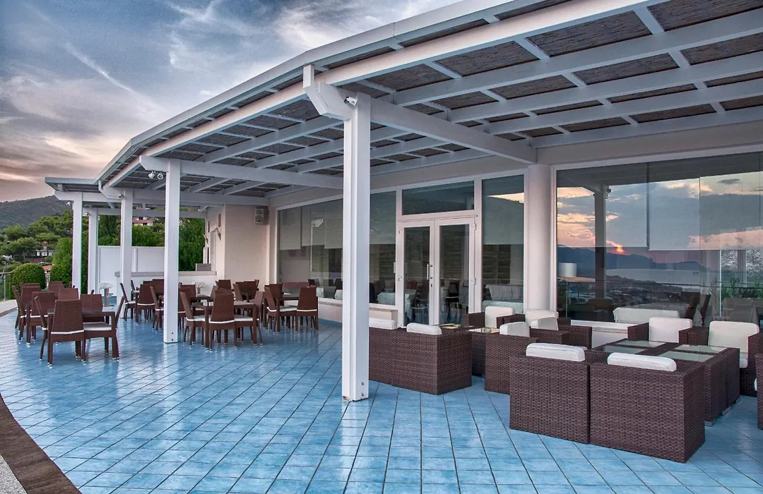 Moresco Park Hotel-1