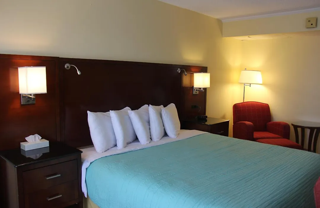 Seaside Inn & Suites-1