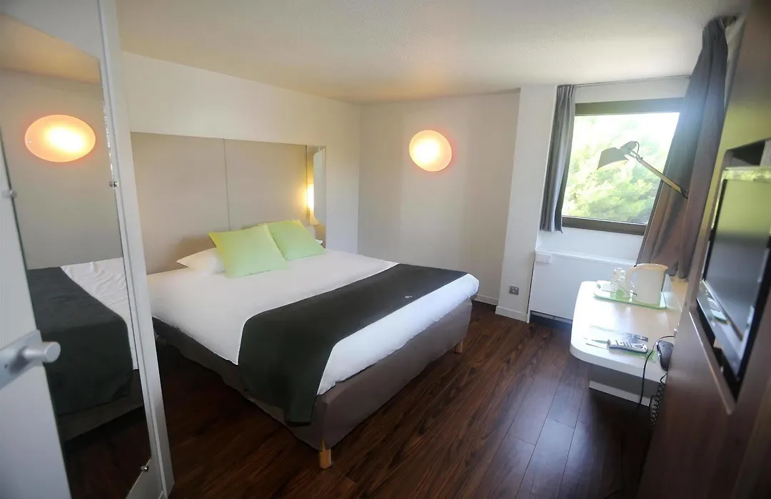 Hotel Campanile Antibes-1