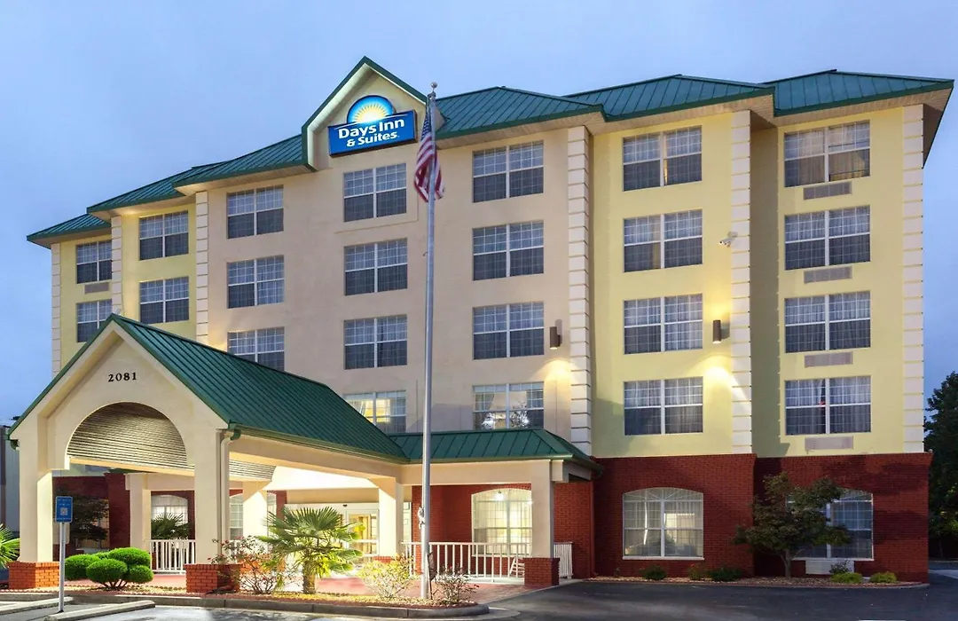 Days Inn & Suites By Wyndham Tucker/Northlake-1