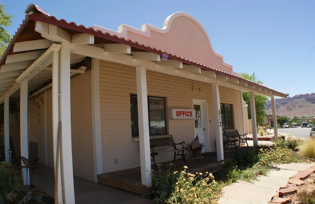Adventure Inn Moab-1