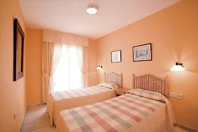 Apartamentos Fenix Beach-1