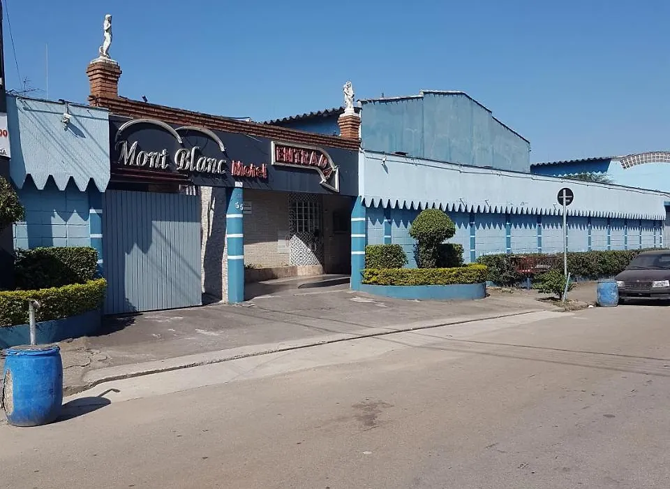 Motel Mont Blanc Gru-1