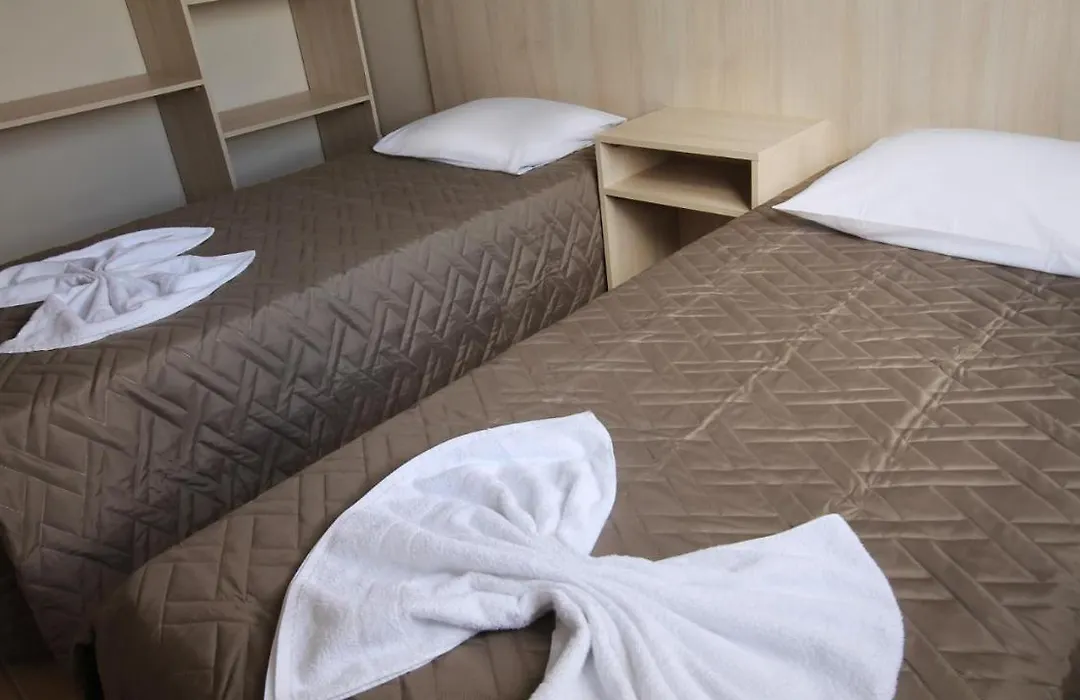 Hotel Ricardi Express-1
