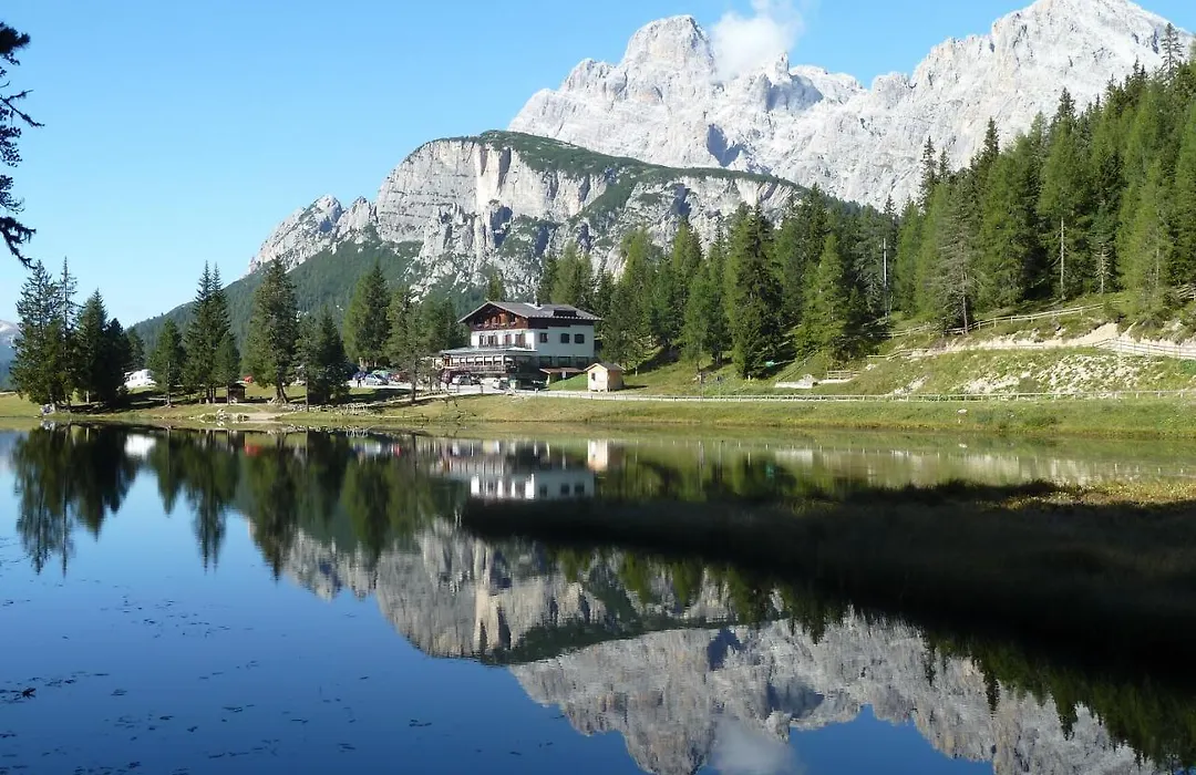 Albergo Chalet Lago Antorno-1