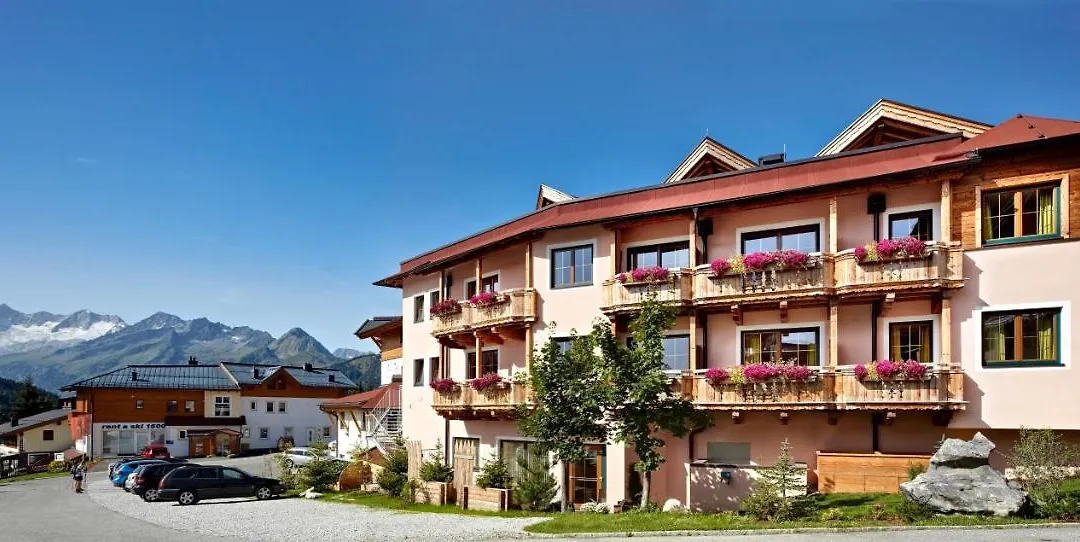 Biohotel Castello Koenigsleiten-1